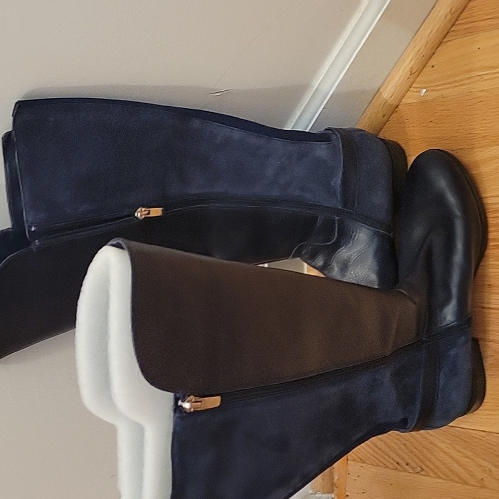Boots - Picture 4 of 10
